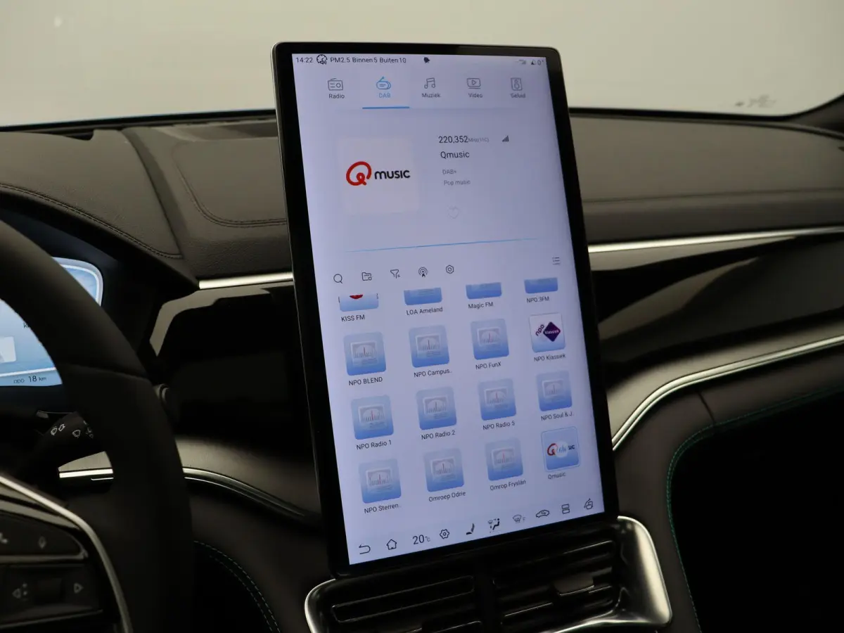 1.5 DM-i FWD Comfort | 26.6 KWh Accu | 125km WLPT | Panoramadak | Head-Up Display | Verwarmde/geventileerde voorstoelen |