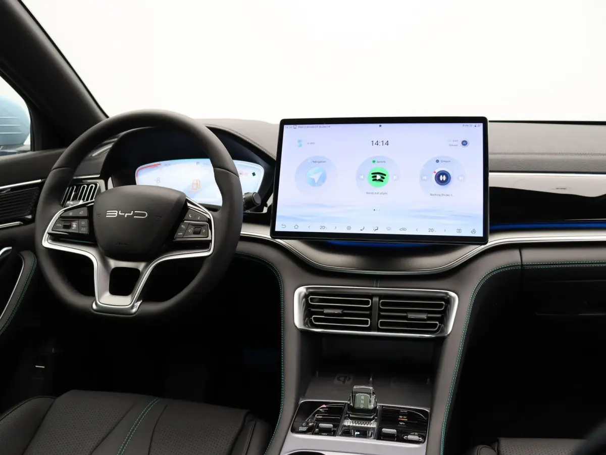 1.5 DM-i FWD Comfort | 26.6 KWh Accu | 125km WLPT | Panoramadak | Head-Up Display | Verwarmde/geventileerde voorstoelen |