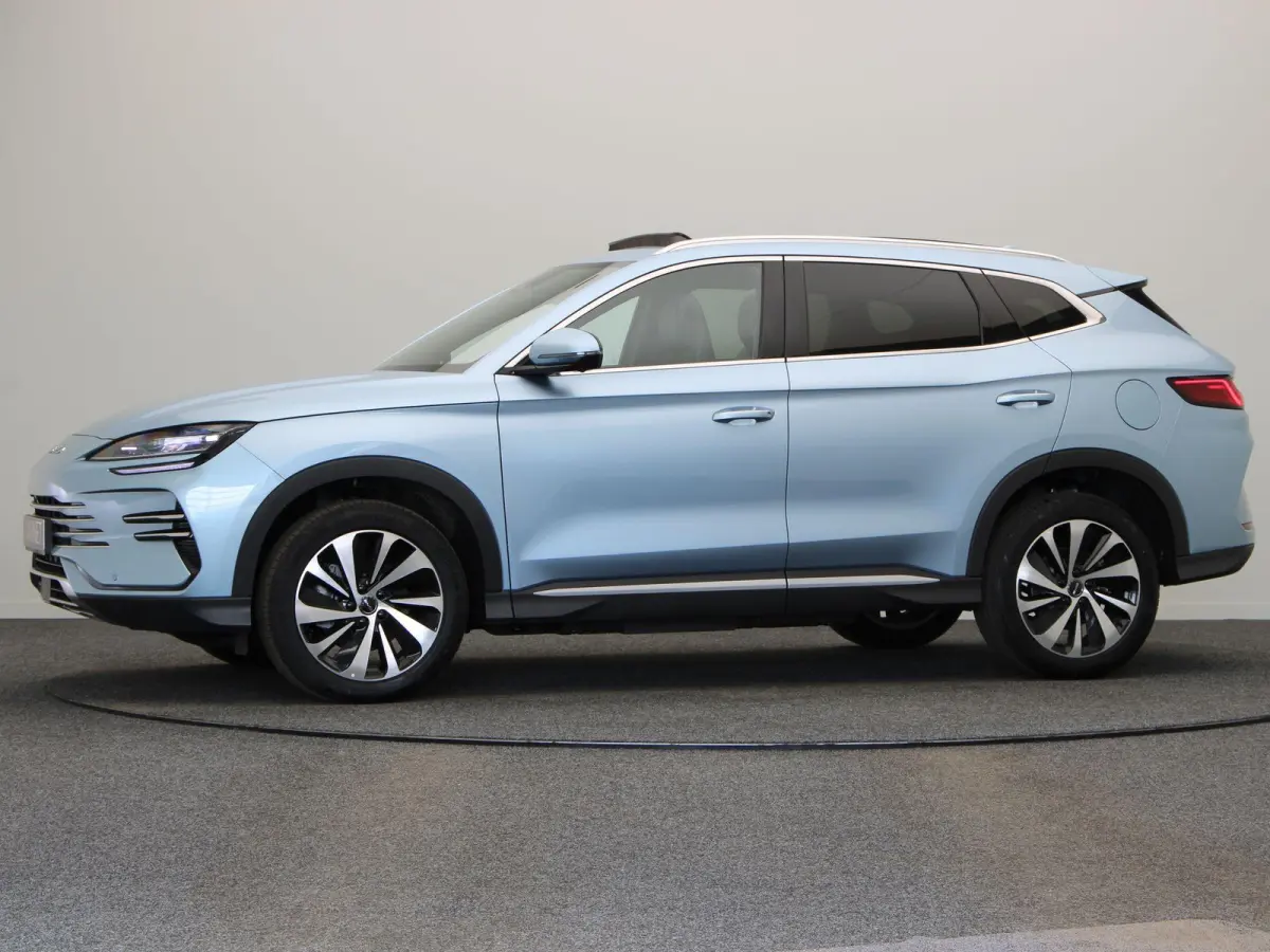 1.5 DM-i FWD Comfort | 26.6 KWh Accu | 125km WLPT | Panoramadak | Head-Up Display | Verwarmde/geventileerde voorstoelen |