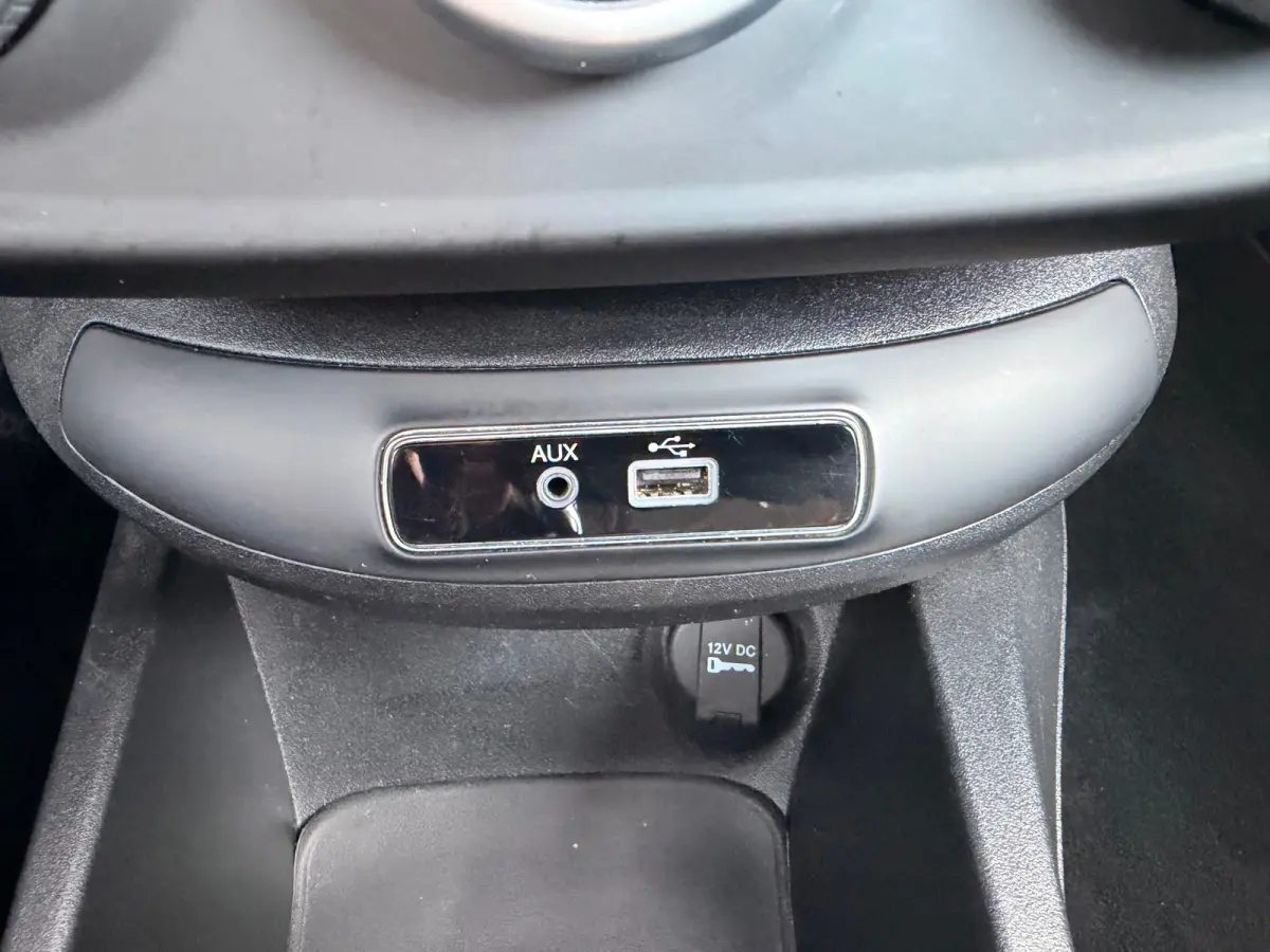 1.6 PopStar/Navi/Keyless/Cruise-c/Climate-c/Pdc/Bluetooth/Goed-ondehouden