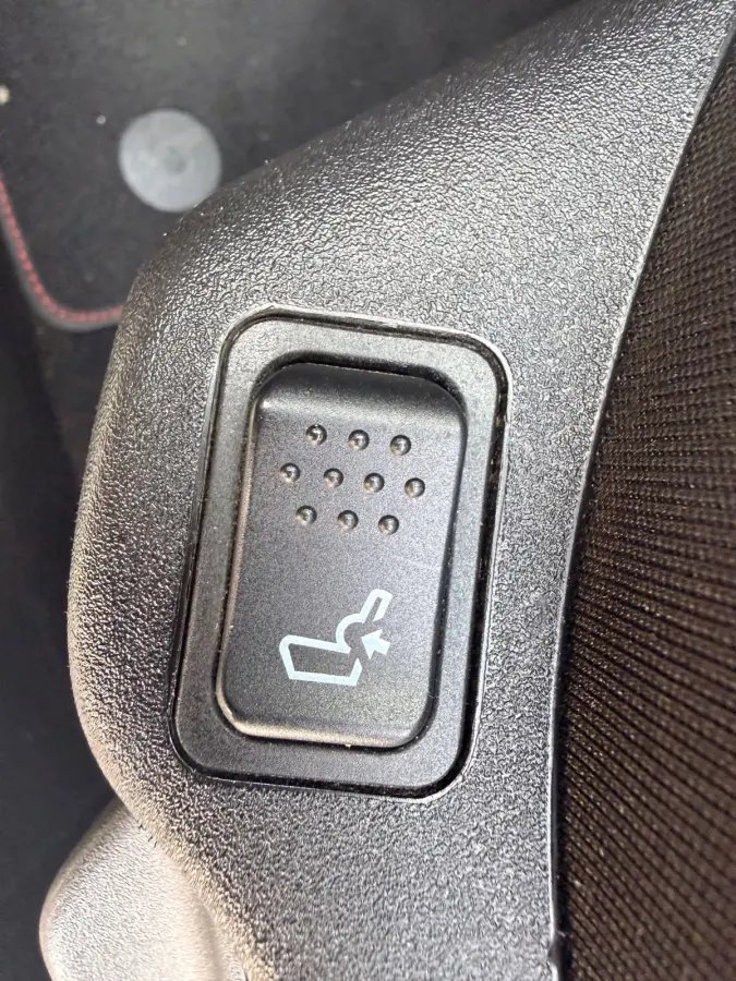 1.6 PopStar/Navi/Keyless/Cruise-c/Climate-c/Pdc/Bluetooth/Goed-ondehouden