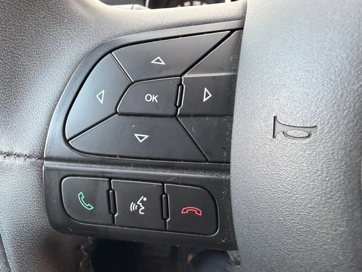 1.6 PopStar/Navi/Keyless/Cruise-c/Climate-c/Pdc/Bluetooth/Goed-ondehouden