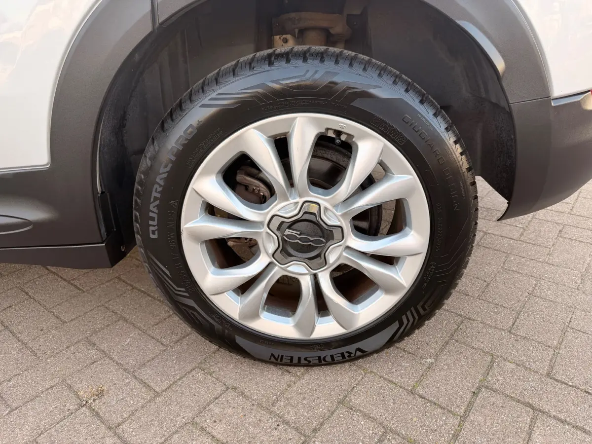 1.6 PopStar/Navi/Keyless/Cruise-c/Climate-c/Pdc/Bluetooth/Goed-ondehouden