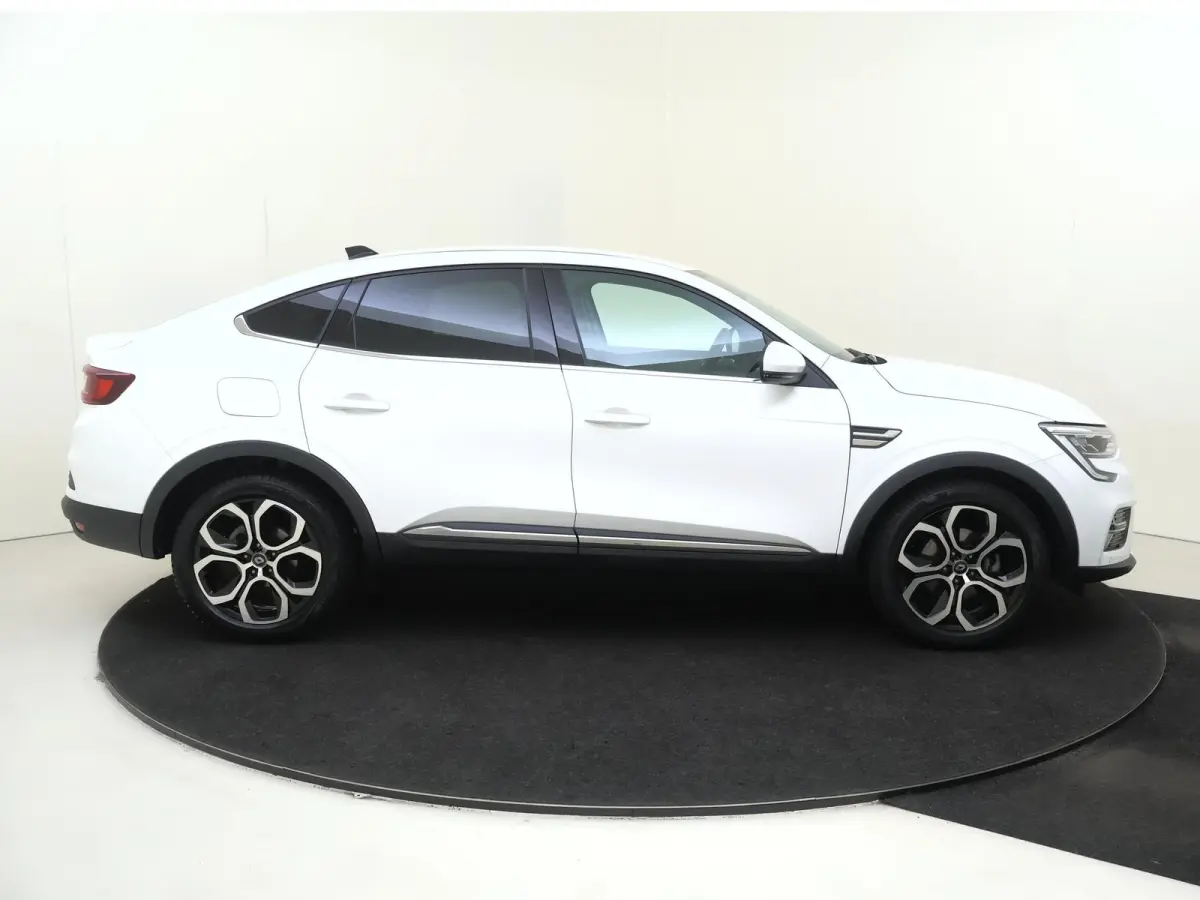 1.6 E-Tech FULL-Hybrid Techno 145PK | Navigatie | Apple & Android Carplay | Parkeersensoren & Camera | Adaptive cruise control | Climate control | Highway & Traffic Jam Comp. |