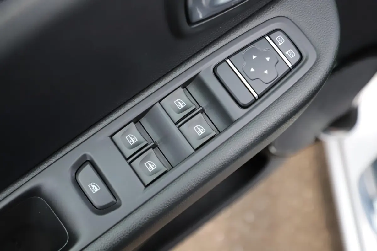 0.9 TCe Limited Navigatie Carplay Android 16 inch LMV Airco Cruise Control