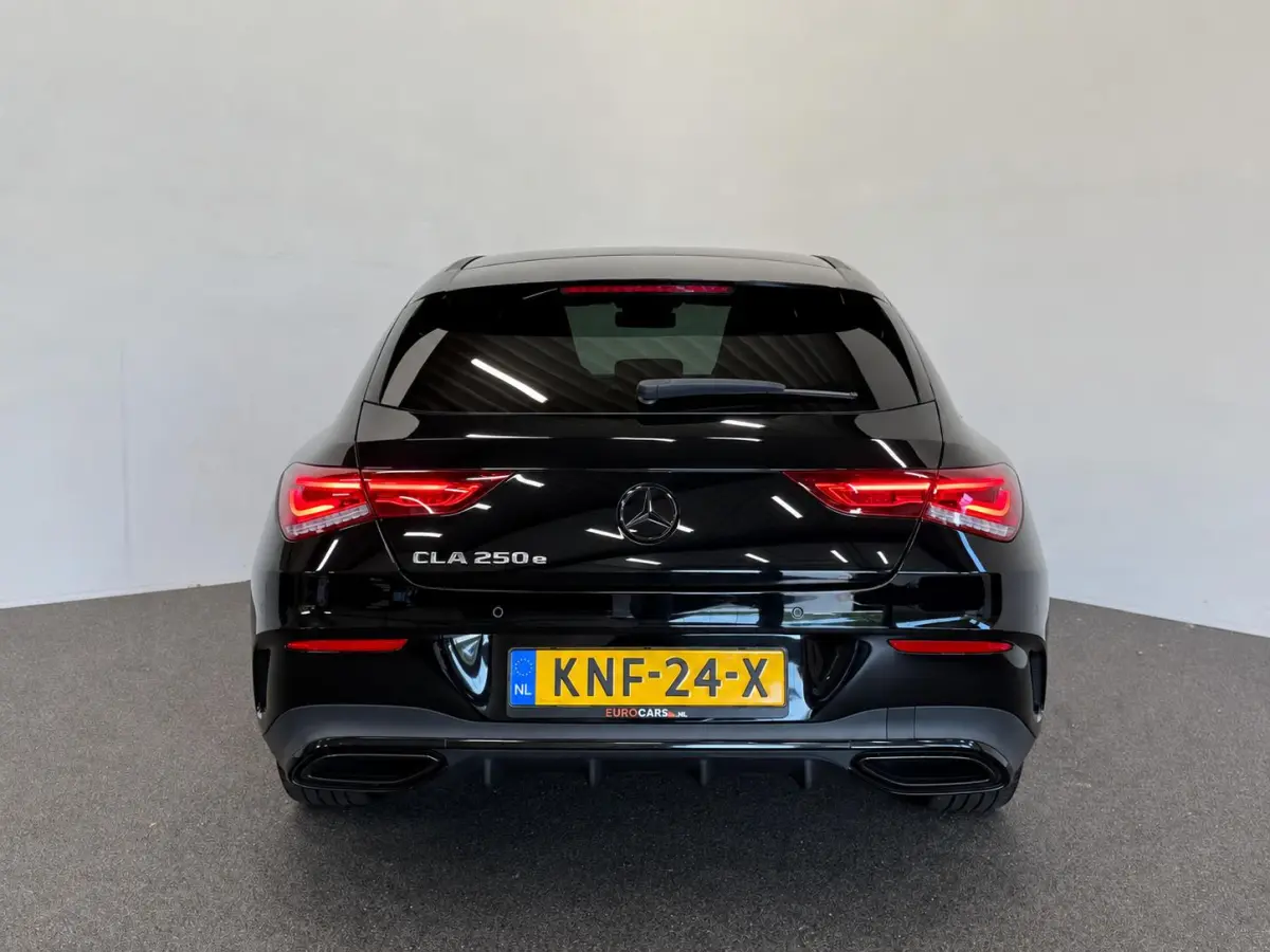 250 e AMG Limited PHEV 218 pk  19” AMG  Leder/Alcantara DINAMICA PDC VA+Camera Navi CarPlay Stoelverwarming Sfeerverlichting Elektrische achterklep Wireless charging