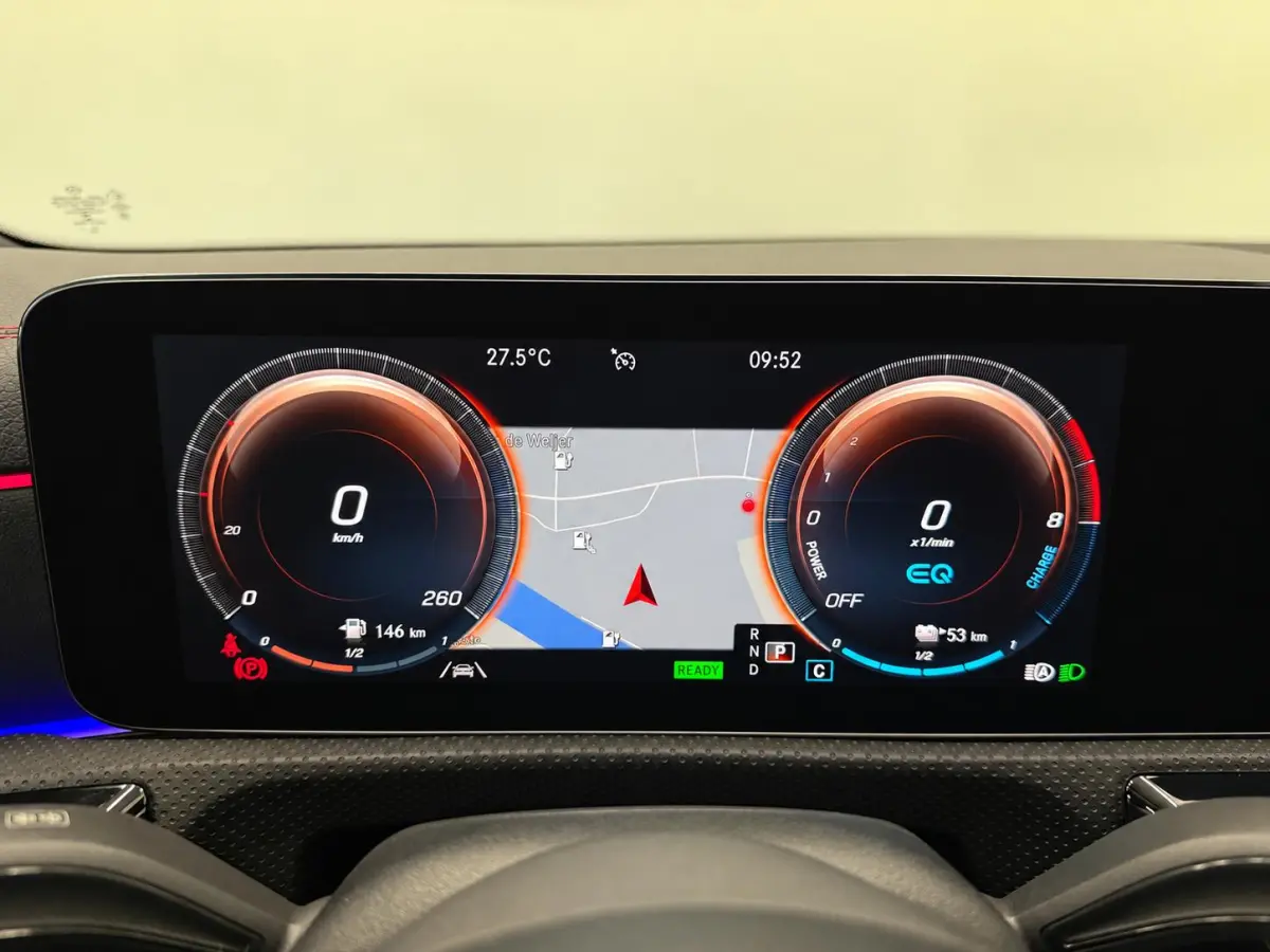 250 e AMG Limited PHEV 218 pk  19” AMG  Leder/Alcantara DINAMICA PDC VA+Camera Navi CarPlay Stoelverwarming Sfeerverlichting Elektrische achterklep Wireless charging