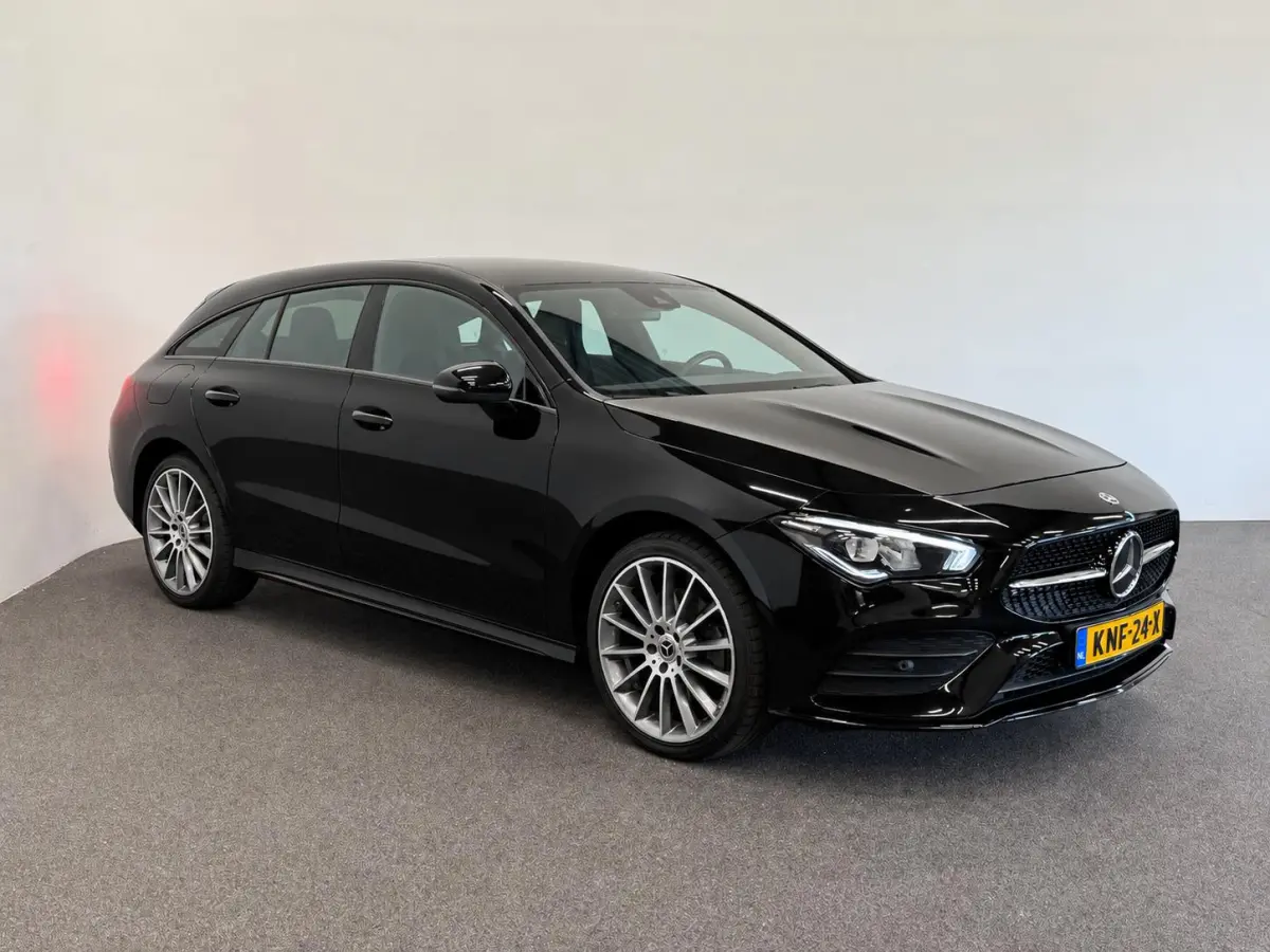250 e AMG Limited PHEV 218 pk  19” AMG  Leder/Alcantara DINAMICA PDC VA+Camera Navi CarPlay Stoelverwarming Sfeerverlichting Elektrische achterklep Wireless charging