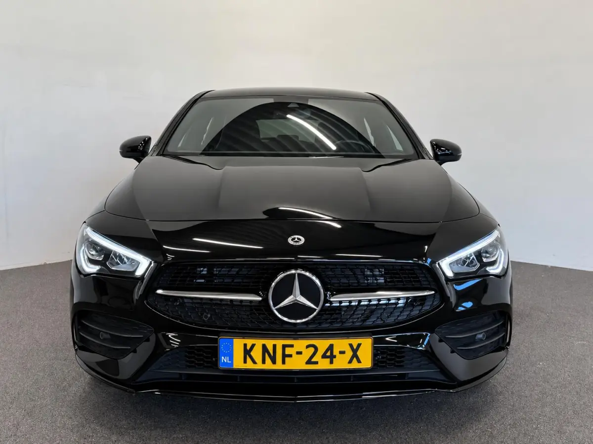 250 e AMG Limited PHEV 218 pk  19” AMG  Leder/Alcantara DINAMICA PDC VA+Camera Navi CarPlay Stoelverwarming Sfeerverlichting Elektrische achterklep Wireless charging