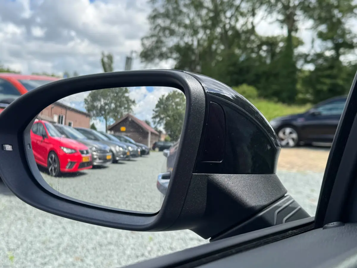 1.5 eHybrid 204PK DSG HYBRIDE LIFE CAMERA/NAVI/HEAD-UP/CARPLAY
