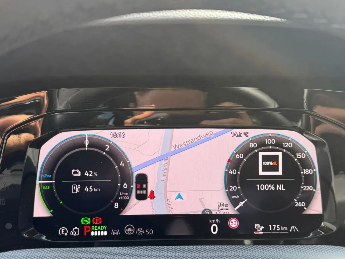 1.5 eHybrid 204PK DSG HYBRIDE LIFE CAMERA/NAVI/HEAD-UP/CARPLAY