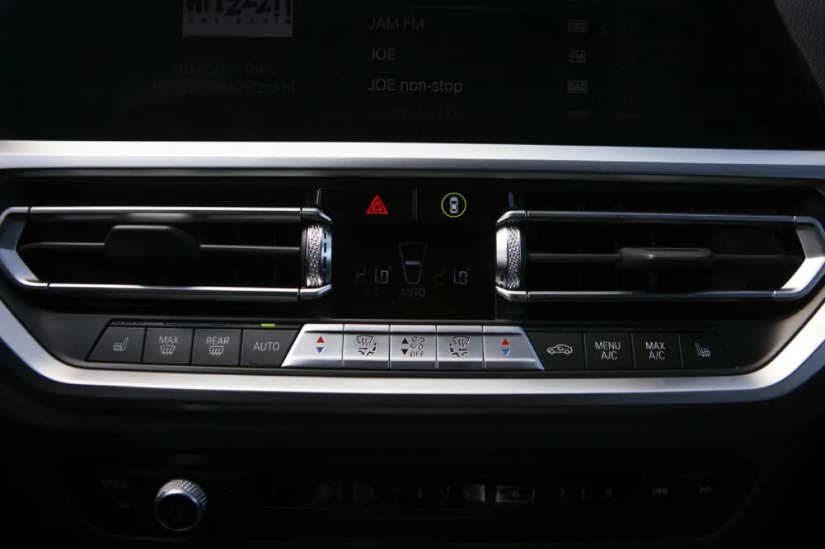 330e M-Sport | Apple Carplay/Android Auto | Stuurwielverwarming