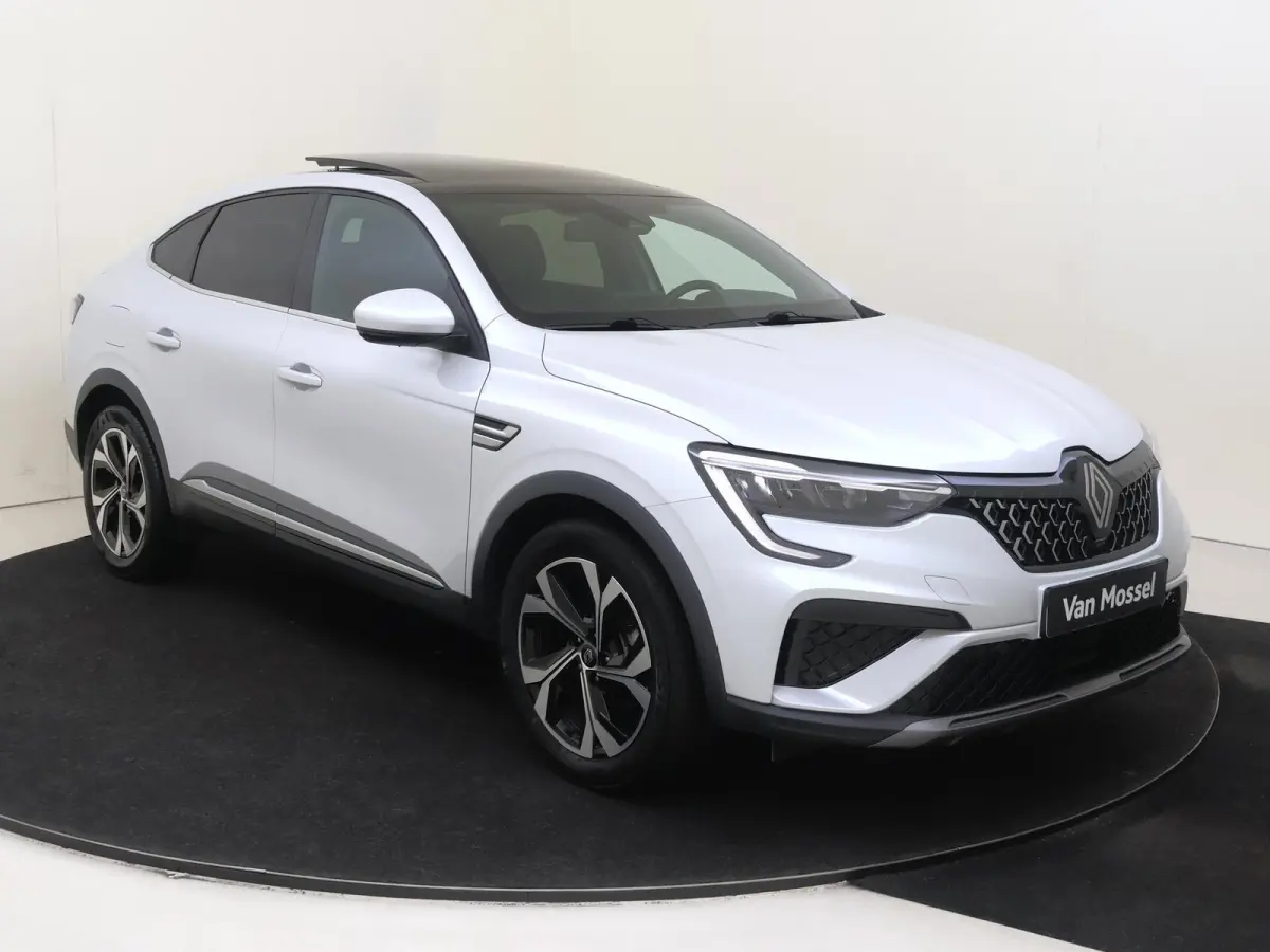 1.6 E-Tech Full Hybrid Techno 145PK | Automaat | Schuif-/Kanteldak | Navgatie | Achteruitrijcamera | Apple CarPlay & Android Auto