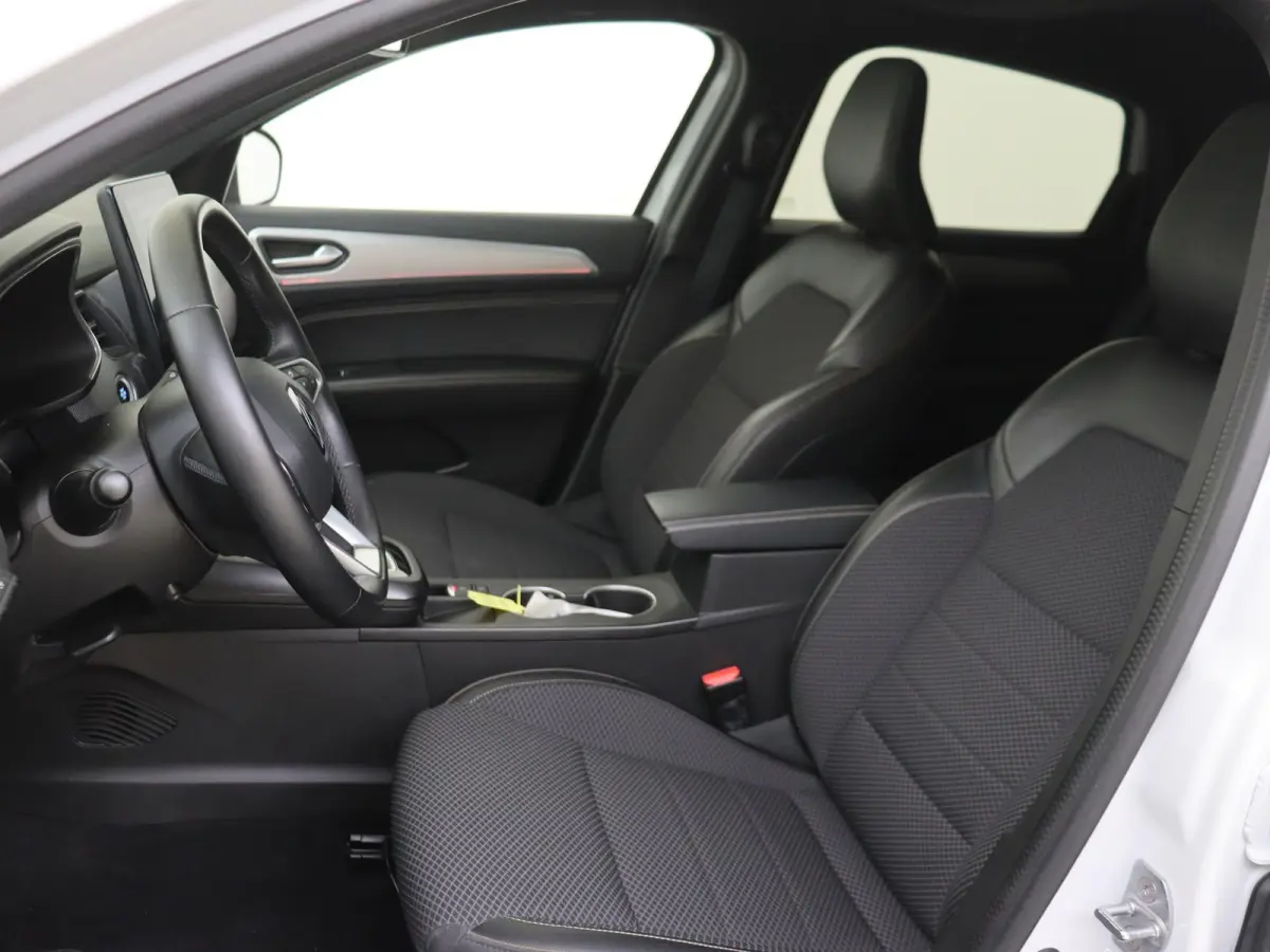 1.6 E-Tech Full Hybrid Techno 145PK | Automaat | Schuif-/Kanteldak | Navgatie | Achteruitrijcamera | Apple CarPlay & Android Auto