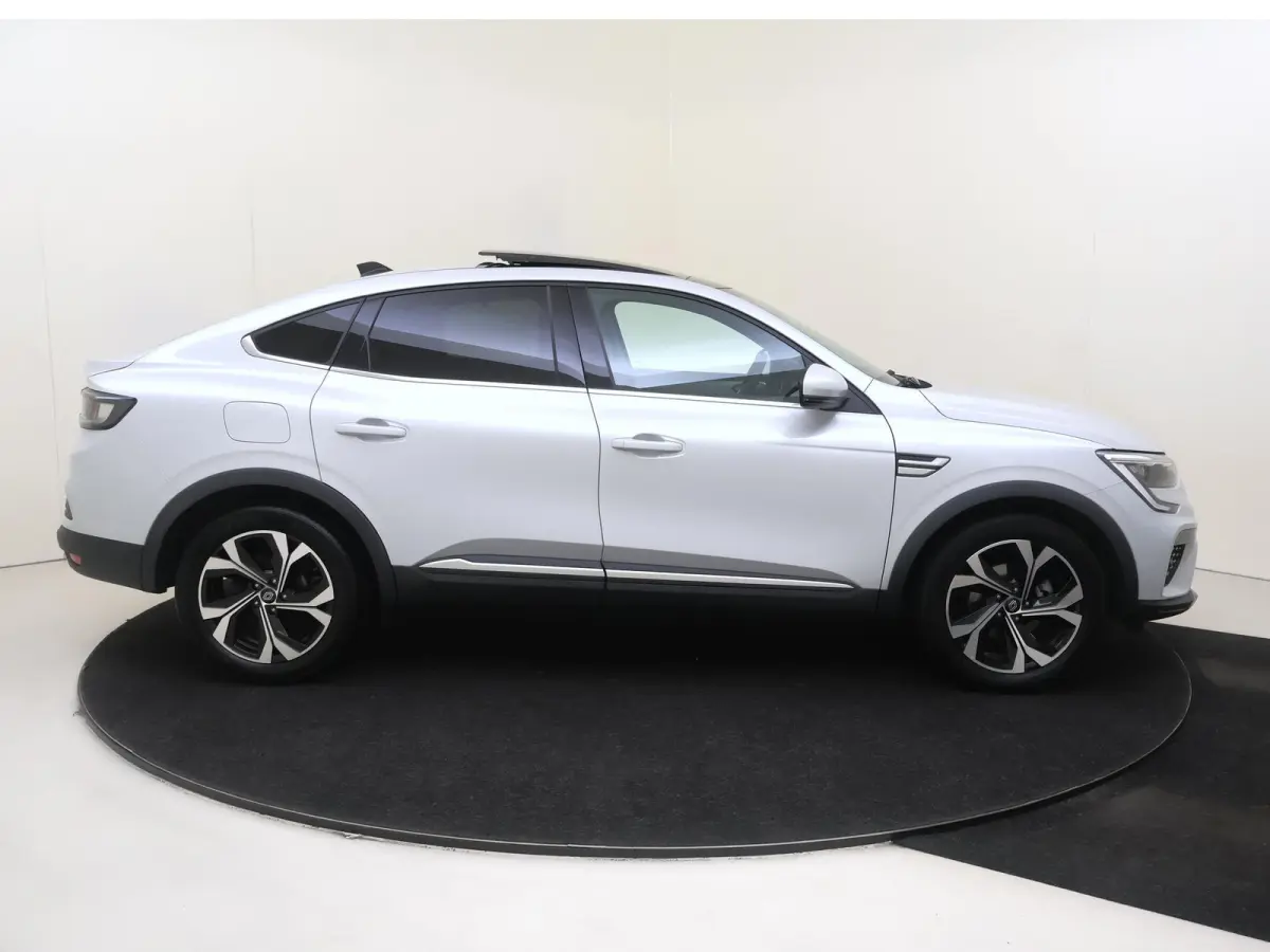 1.6 E-Tech Full Hybrid Techno 145PK | Automaat | Schuif-/Kanteldak | Navgatie | Achteruitrijcamera | Apple CarPlay & Android Auto