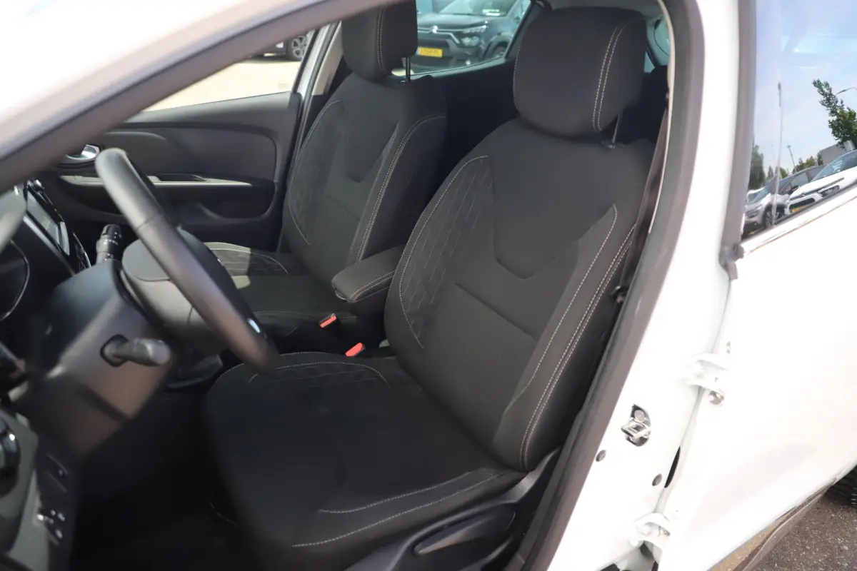 0.9 TCe Limited Trekhaak Navigatie Airco Cruise Control Bluetooth Donkere Ramen Parkeersensor