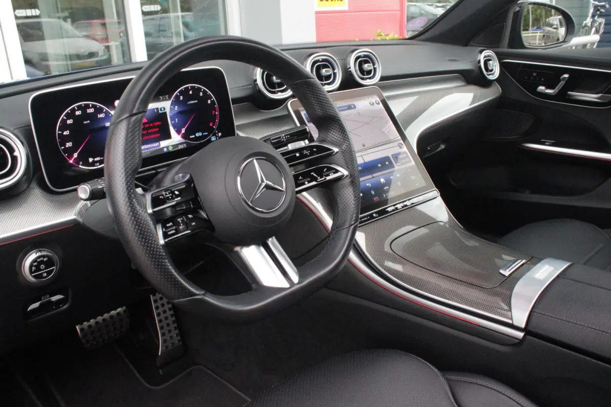 200 218PK Launch Edition AMG Line | FULL LEDEREN BEKLEDING | PANORAMISCH SCHUIF/KANTELDAK | DIGITAL LIGHT (MATRIX LED) | SFEERVERLICHTING | ELEKTRISCH VERSTELBARE VOORSTOELEN MET GEHEUGEN OP