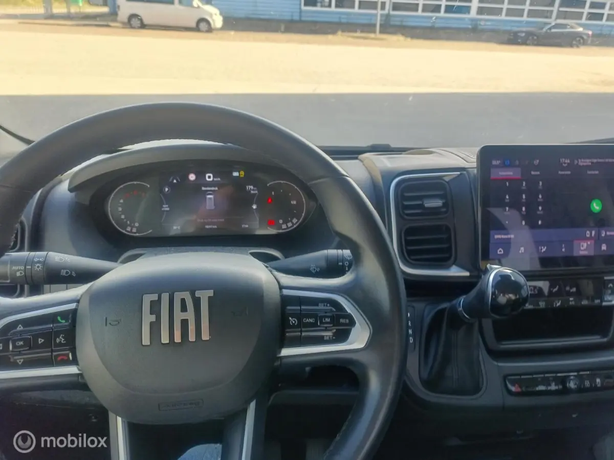 2024 OPRIJWAGEN 2.2 180PK AUT. Tijhof LUCHTVER. VIRTUAL CARPLAY STOELVERW. ACC LANE ASSIST LED VOL OPTIES Alarm klasse 5