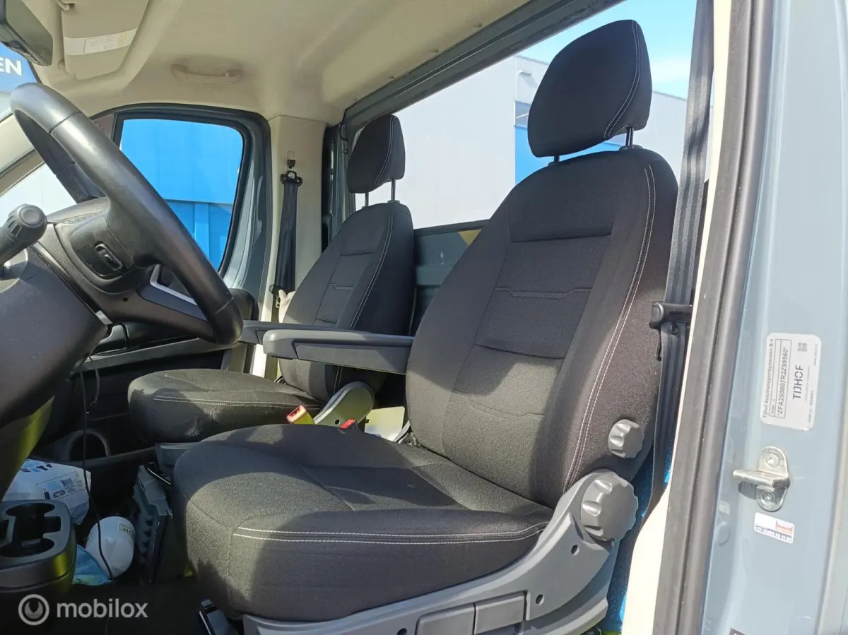 2024 OPRIJWAGEN 2.2 180PK AUT. Tijhof LUCHTVER. VIRTUAL CARPLAY STOELVERW. ACC LANE ASSIST LED VOL OPTIES Alarm klasse 5