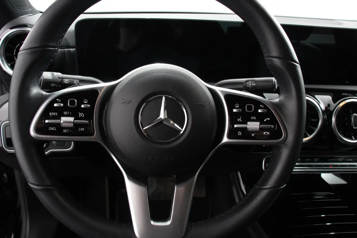 180 7-DCT Progressive Style Plus Navigatie Climate Control Camera Led 17"Lichtmetalen velgen Dab Half Leder Cruise control