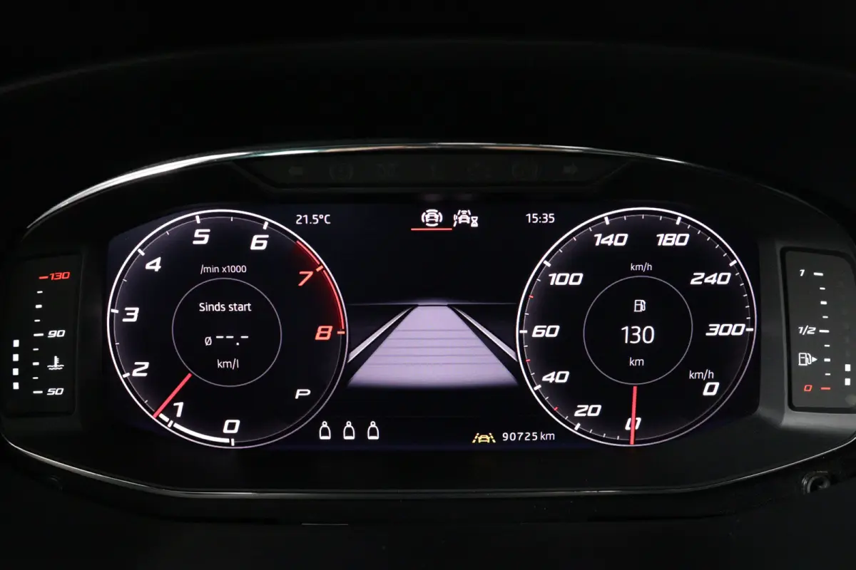 2.0 TSI Limited Edition | Akrapovic | Open Dak | Trekhaak wegklapbaar | LED | 360 Camera | Sfeerverlichting | Beats Audio | Stoelverwarming | BLIS | Clima | DAB | Cruise Adaptive