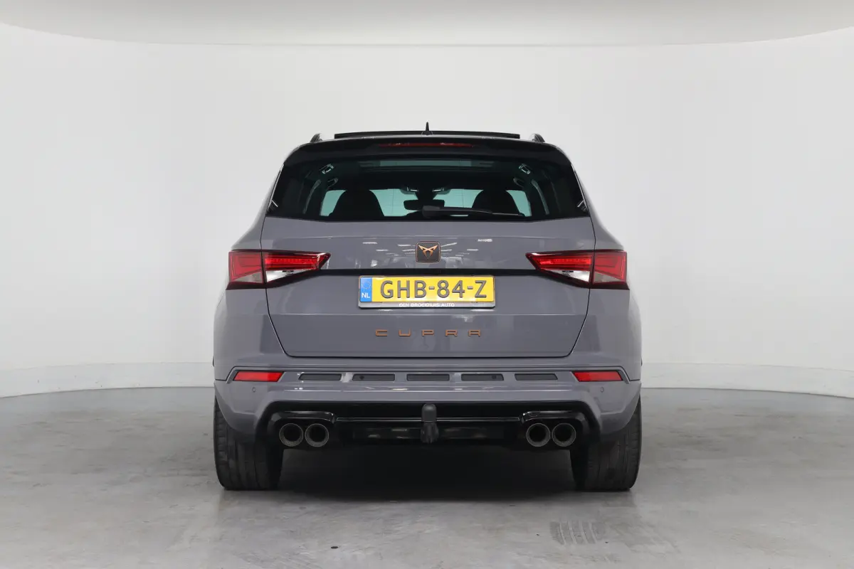 2.0 TSI Limited Edition | Akrapovic | Open Dak | Trekhaak wegklapbaar | LED | 360 Camera | Sfeerverlichting | Beats Audio | Stoelverwarming | BLIS | Clima | DAB | Cruise Adaptive