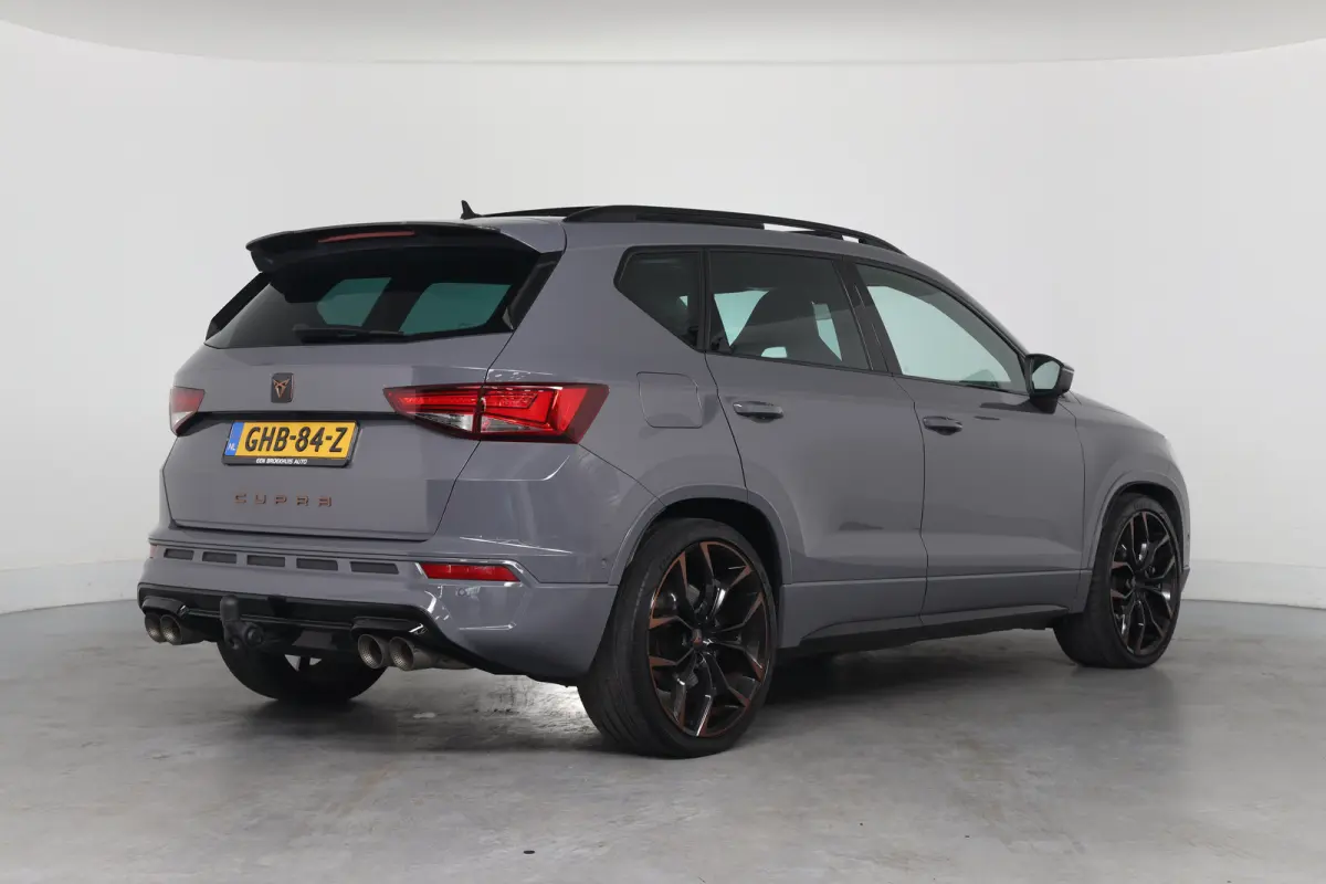 2.0 TSI Limited Edition | Akrapovic | Open Dak | Trekhaak wegklapbaar | LED | 360 Camera | Sfeerverlichting | Beats Audio | Stoelverwarming | BLIS | Clima | DAB | Cruise Adaptive