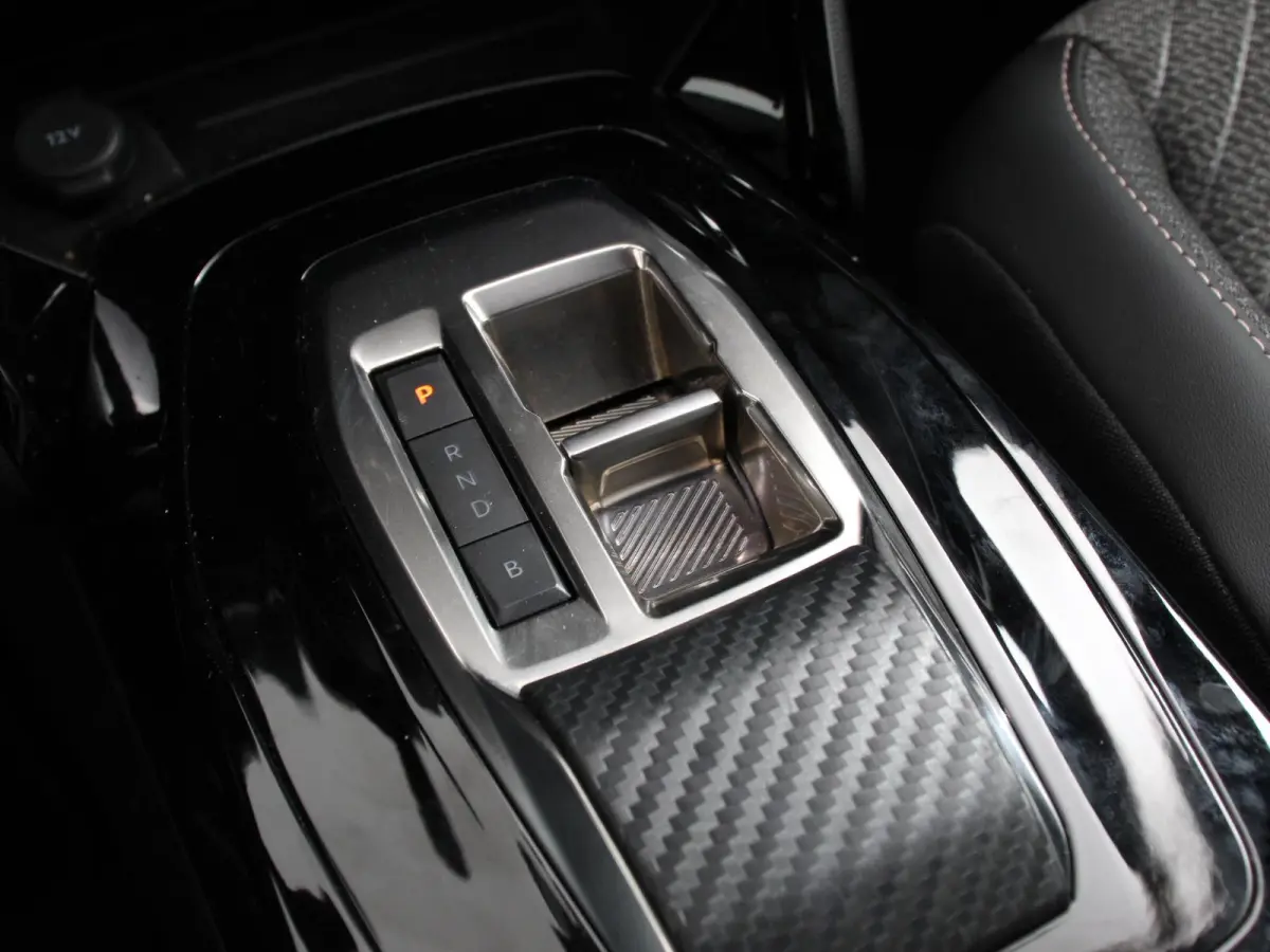 EV Allure 50 kWh Navigatie Apple Carplay/Android Auto Climate Control Led Parkeer sensoren Cruise Control Stoelverwarming