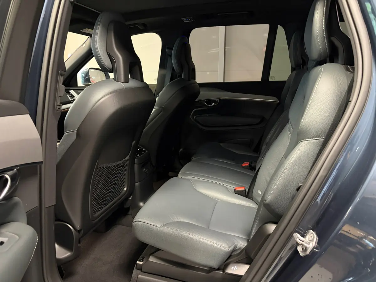 2.0 T8 Recharge AWD Inscription | Panoramadak | 7 Persoons | Harman/Kardon |