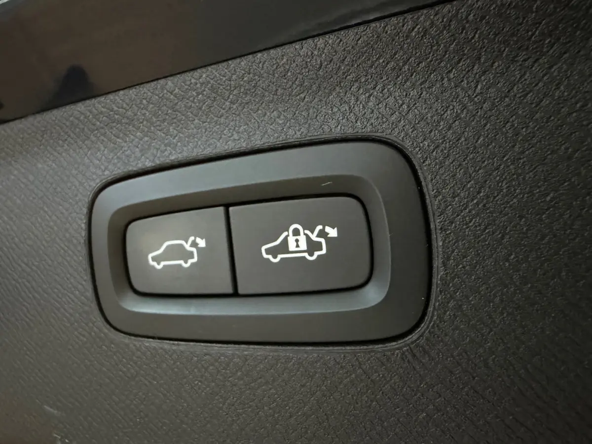 2.0 T8 Recharge AWD Inscription | Panoramadak | 7 Persoons | Harman/Kardon |