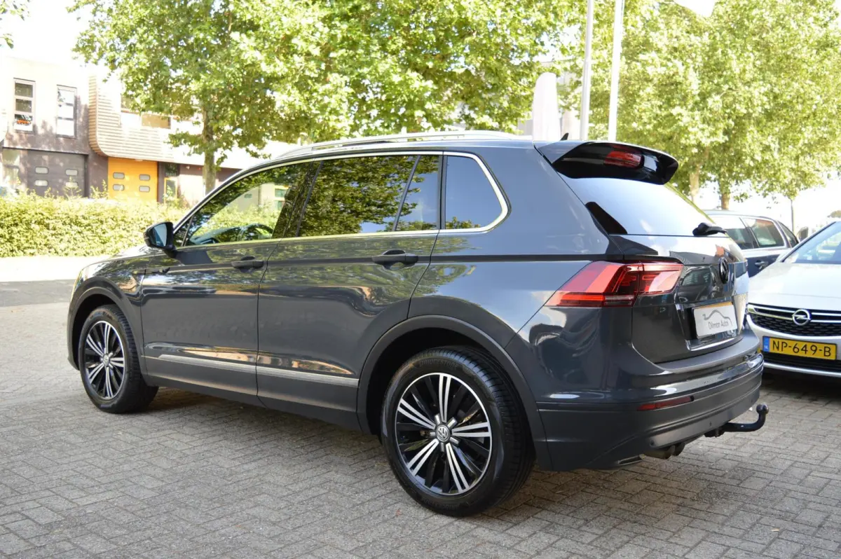 2.0 TDI Aut Connected Series|Pano|Navi|Nap