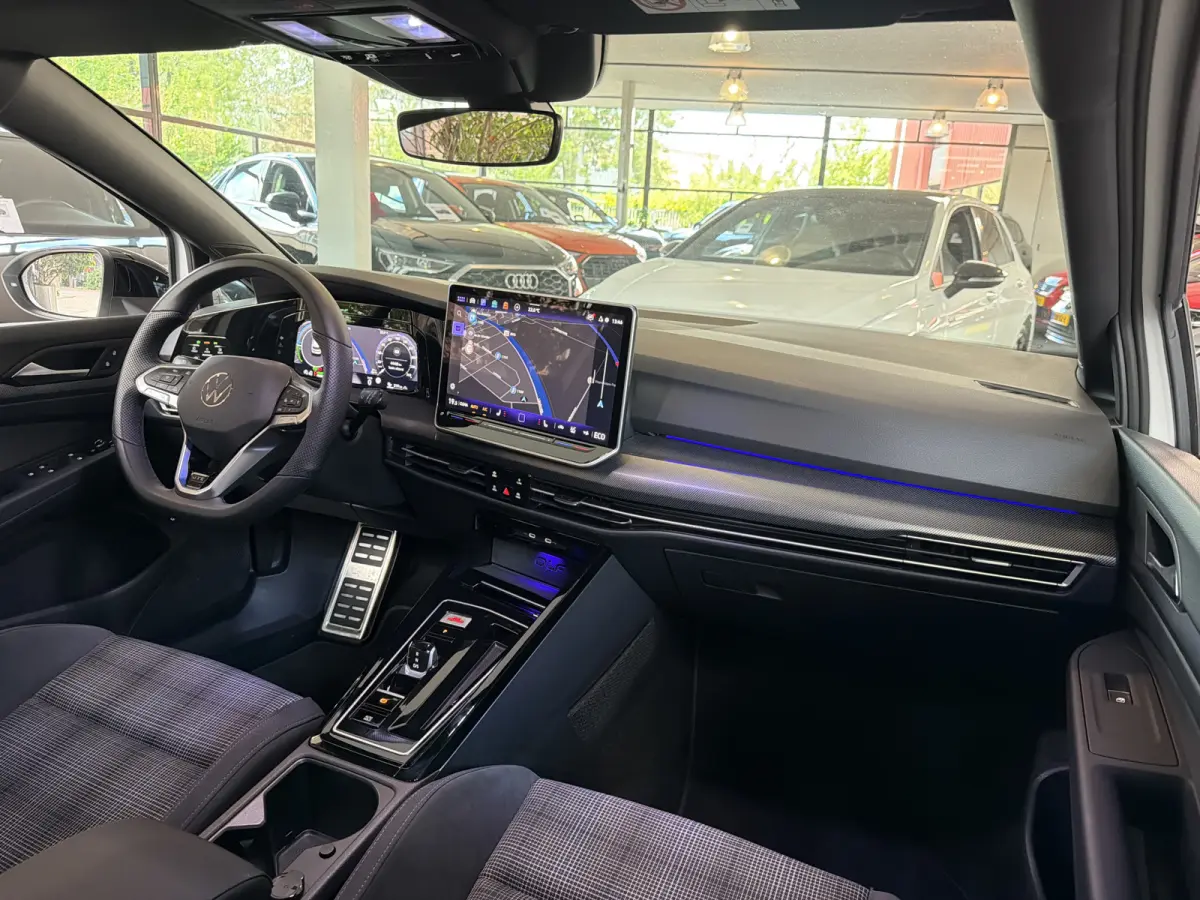 GTE 1.5 272PK DSG HYBRID GTE-SPORT 360°CAMERA/NAVI/HEAD-UP!/CARPLAY