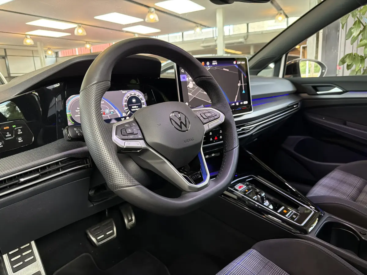 GTE 1.5 272PK DSG HYBRID GTE-SPORT 360°CAMERA/NAVI/HEAD-UP!/CARPLAY