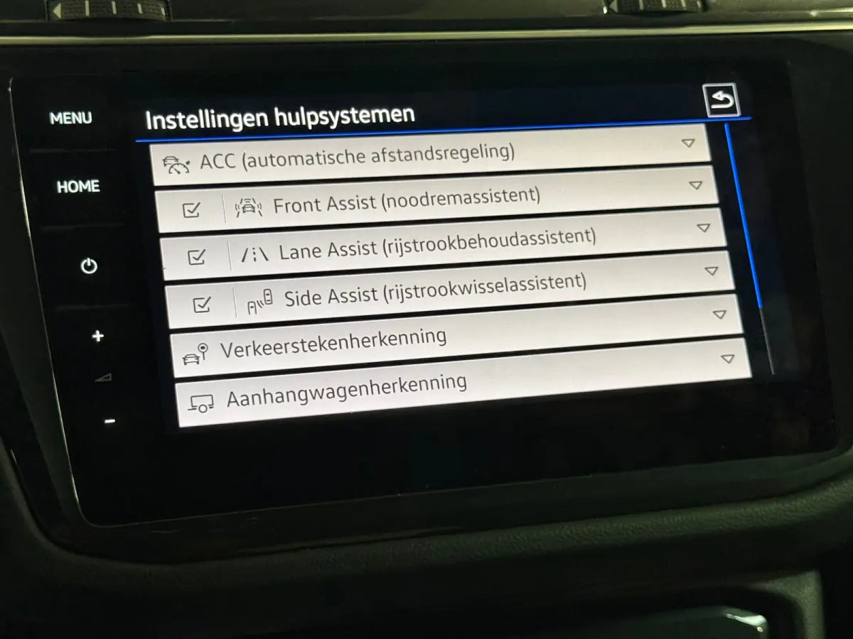 1.4 TSI eHybrid 3 X R-Line Blackstyle Pano 360 Keyless Headup 20 inch