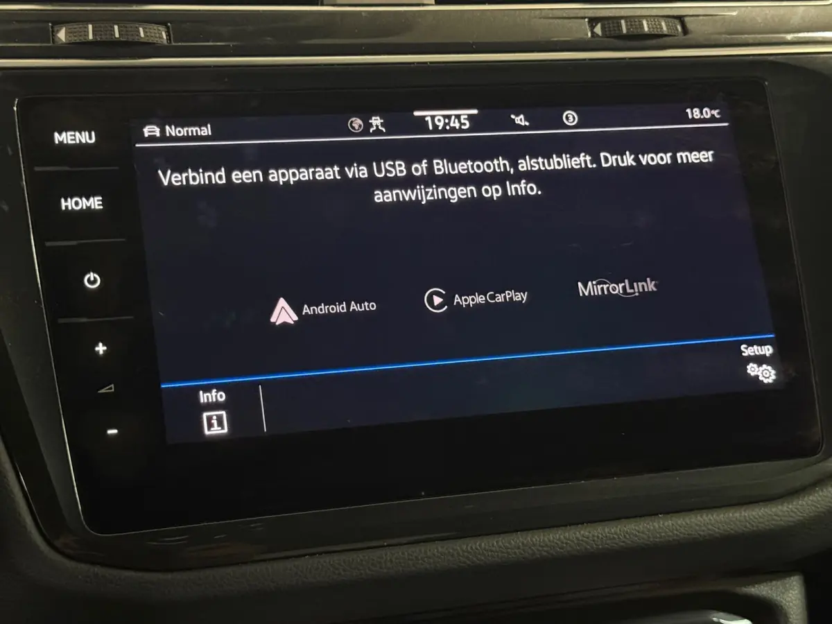 1.4 TSI eHybrid 3 X R-Line Blackstyle Pano 360 Keyless Headup 20 inch