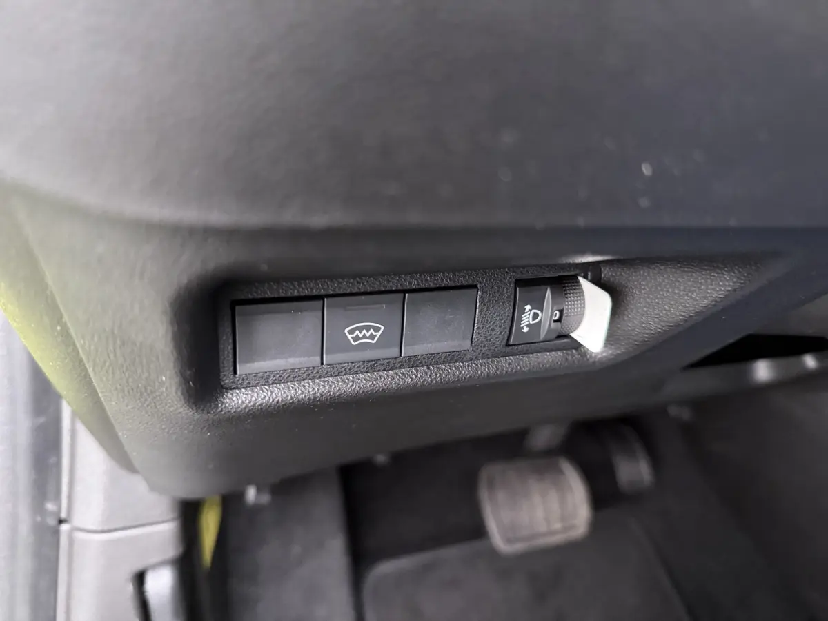 Sport | 10,25" touchscreen radio met Bluetooth, DAB & USB | Automatische airconditioning | Cruise control