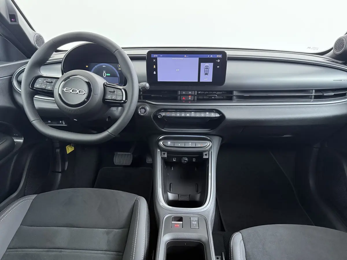 Sport | 10,25" touchscreen radio met Bluetooth, DAB & USB | Automatische airconditioning | Cruise control