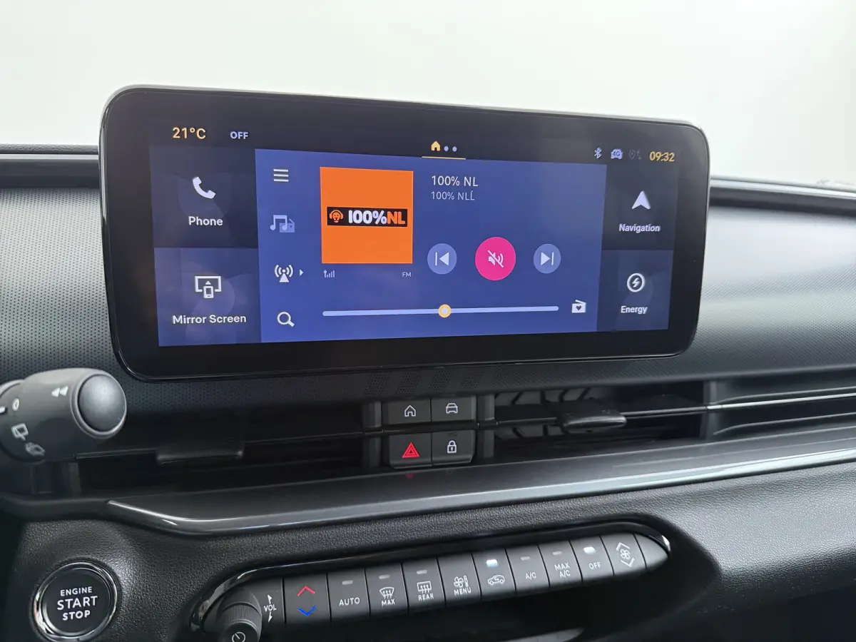 Sport | 10,25" touchscreen radio met Bluetooth, DAB & USB | Automatische airconditioning | Cruise control