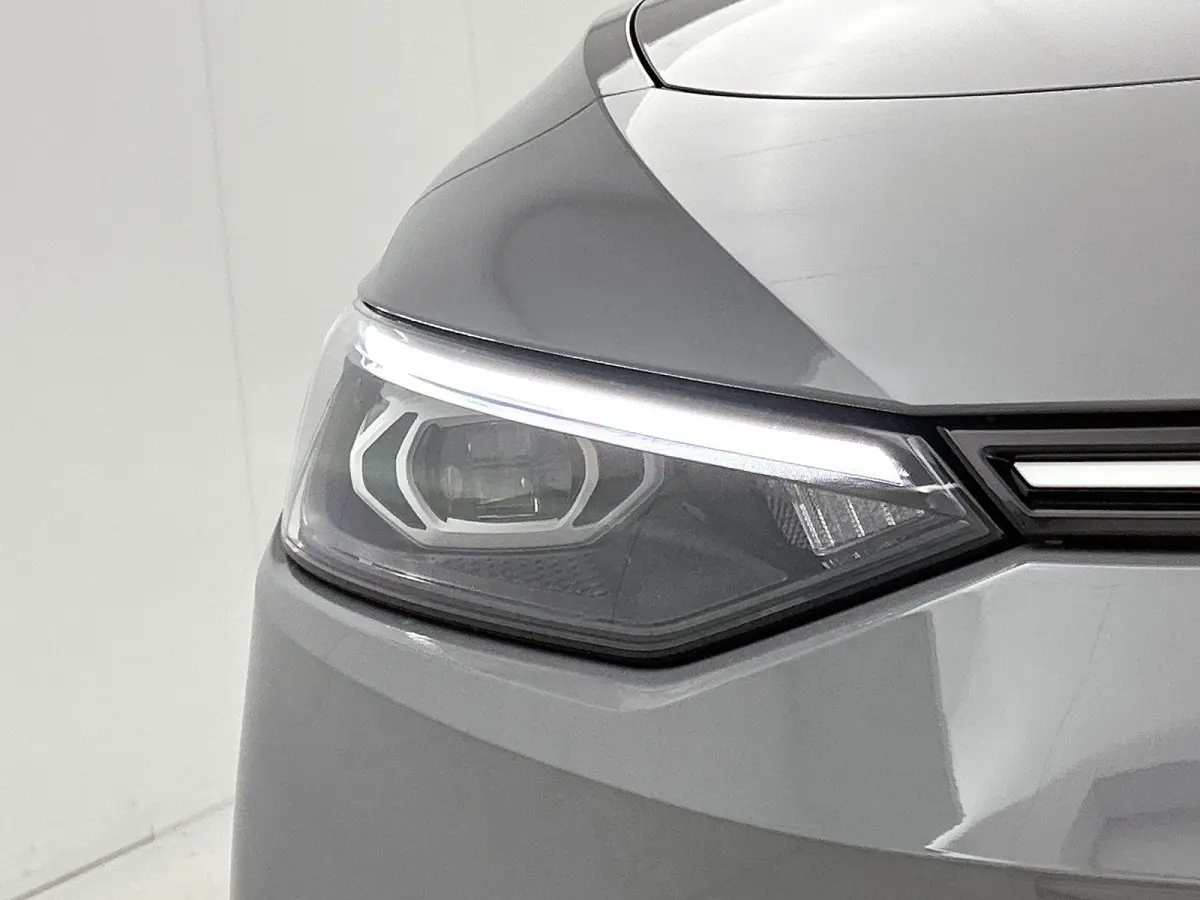 Limited Edition 59 kWh 204pk | Demo | Trekhaak | Apple Carplay | Camera | Dodehoeksensoren | Stoelverwarming | LED Koplampen |  Head-up display | Android Auto | Parkeersensoren | Stuurverwar
