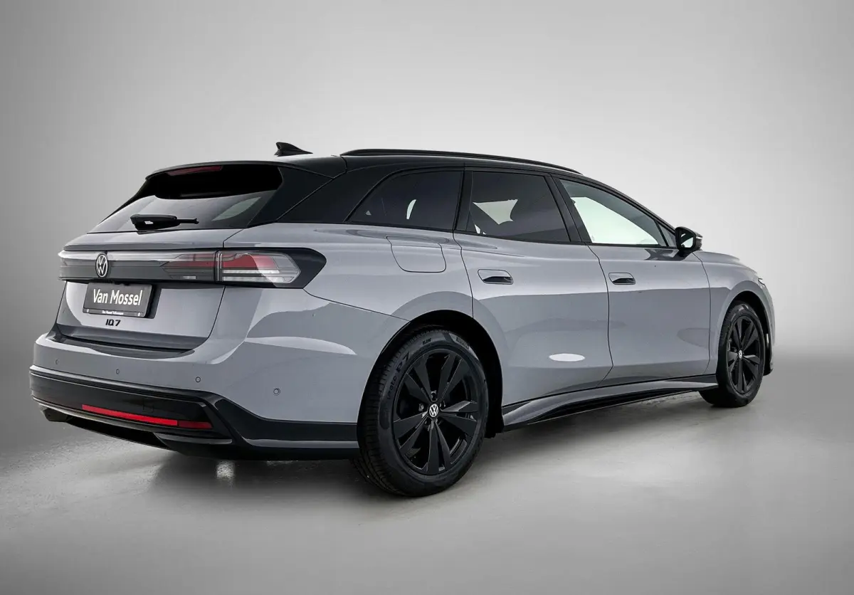 Limited Edition 59 kWh 204pk | Demo | Trekhaak | Apple Carplay | Camera | Dodehoeksensoren | Stoelverwarming | LED Koplampen |  Head-up display | Android Auto | Parkeersensoren | Stuurverwar