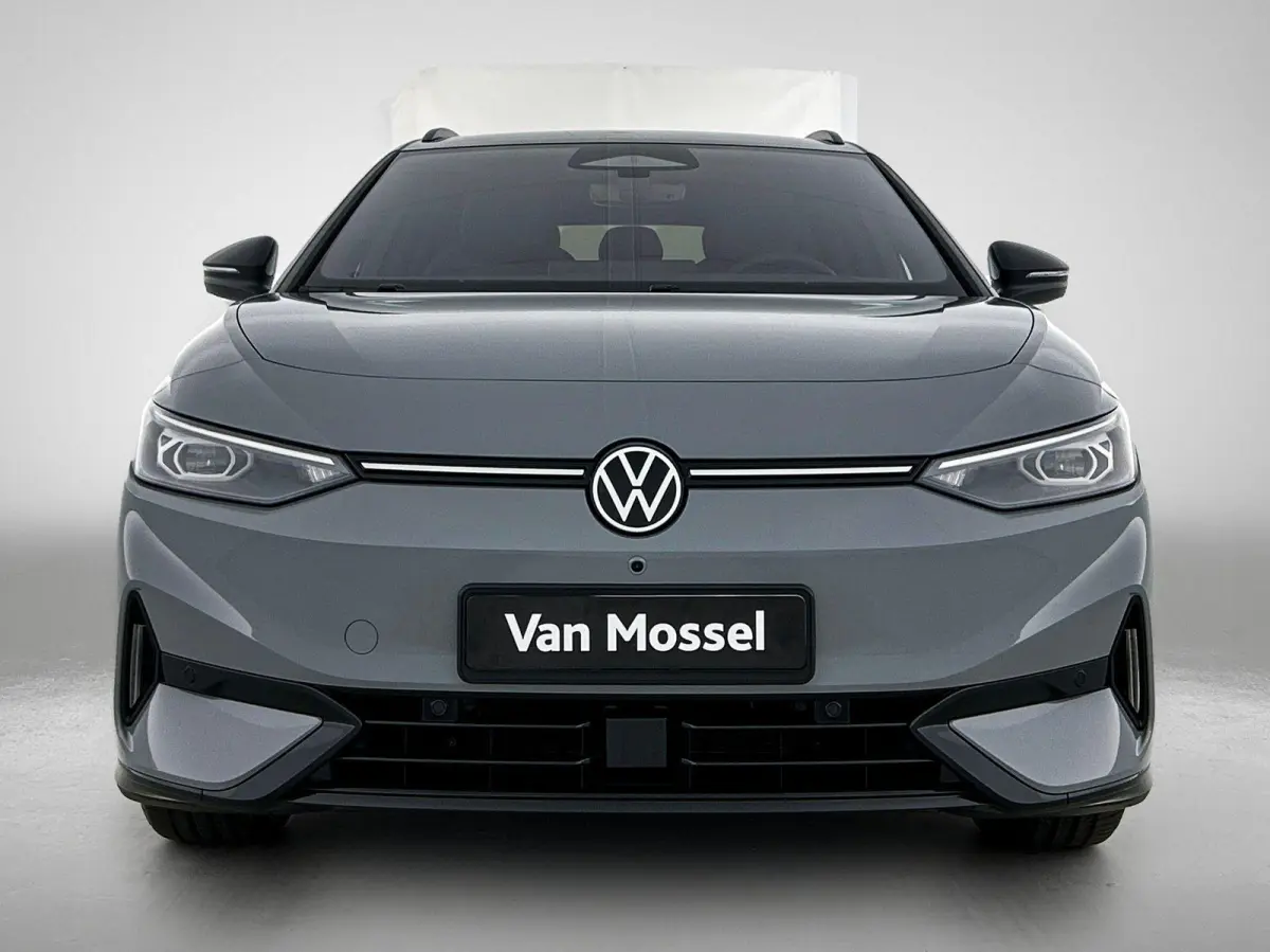 Limited Edition 59 kWh 204pk | Demo | Trekhaak | Apple Carplay | Camera | Dodehoeksensoren | Stoelverwarming | LED Koplampen |  Head-up display | Android Auto | Parkeersensoren | Stuurverwar