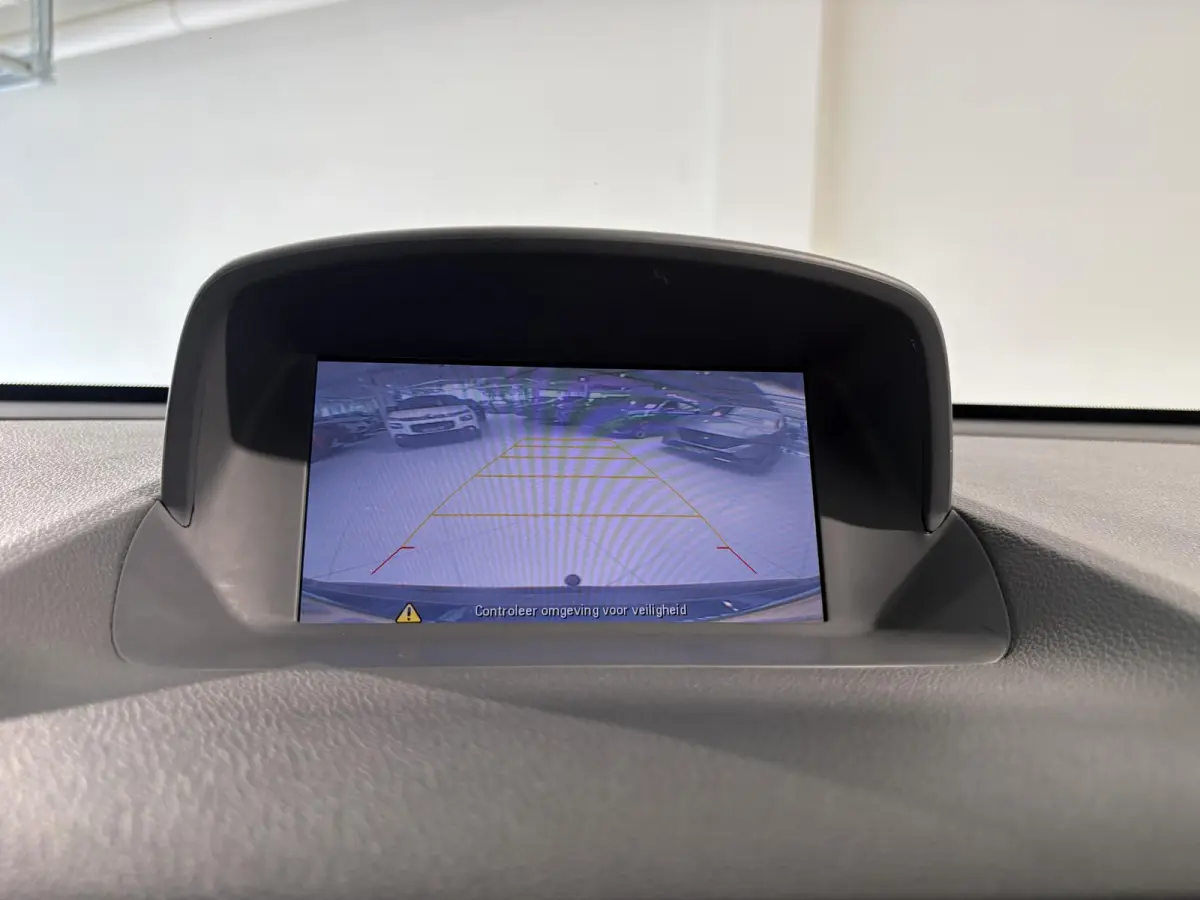 1.4 T Innovation | Navigatie | Achteruitrijcamera | Trekhaak |
