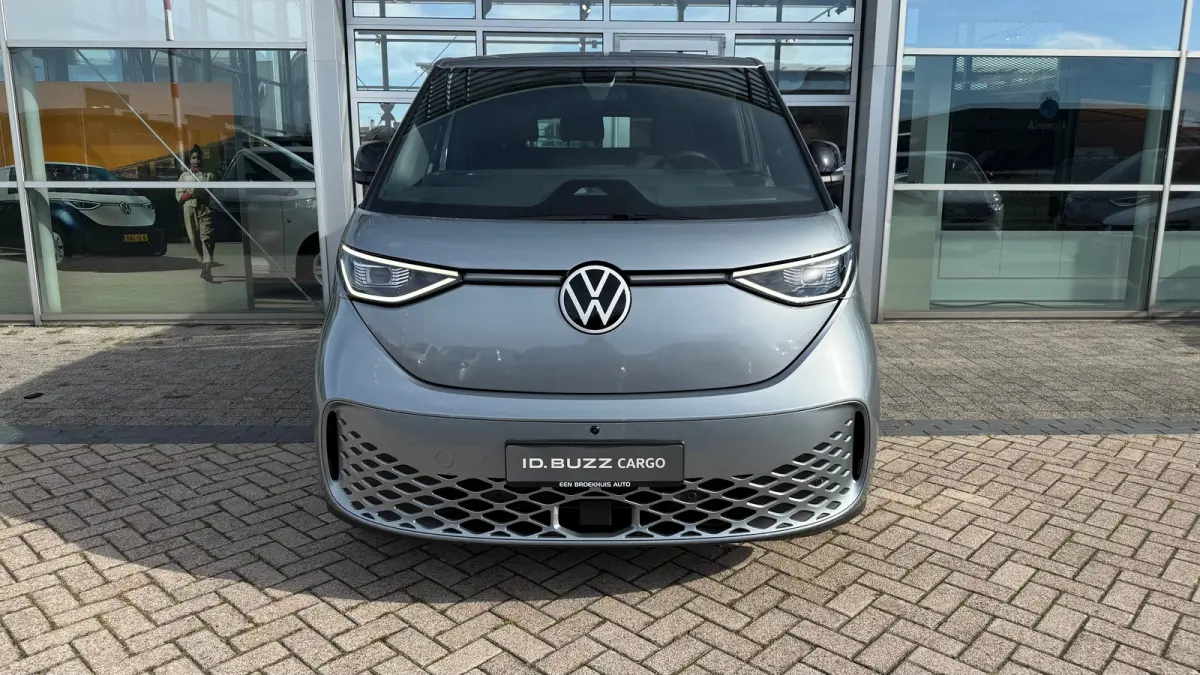 Bulli Limited Edition 250kW/340PK 79 kWh 4MOTION | Achteruitrijcamera (Rear View) inclusief 360 graden camera (Area View)) | Apple Carplay/Android Auto|telefoonintegratie premium | Bestuurde