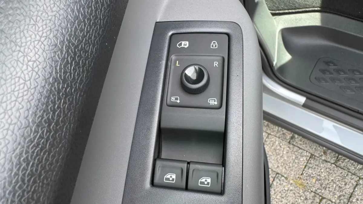 Bulli Limited Edition 250kW/340PK 79 kWh 4MOTION | Achteruitrijcamera (Rear View) inclusief 360 graden camera (Area View)) | Apple Carplay/Android Auto|telefoonintegratie premium | Bestuurde