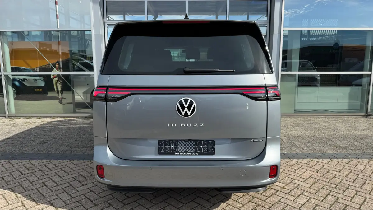 Bulli Limited Edition 250kW/340PK 79 kWh 4MOTION | Achteruitrijcamera (Rear View) inclusief 360 graden camera (Area View)) | Apple Carplay/Android Auto|telefoonintegratie premium | Bestuurde