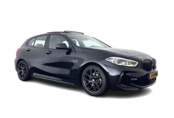 118i M-Sport-Styling High Executive Edition (INCL-BTW) Aut.*PANO | FULL-LED | DIGI-COCKPIT | HIFI-SOUND | CAMERA | HEATED-SPORTSEATS | NAVI-FULLMAP | AMBIENTLIGHT | PRIVACY-GLASS | ECC | CAR