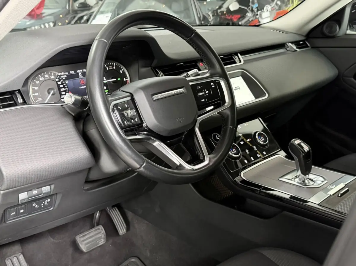 1.5 P300e *Carplay*Led*360c*InclBTW*