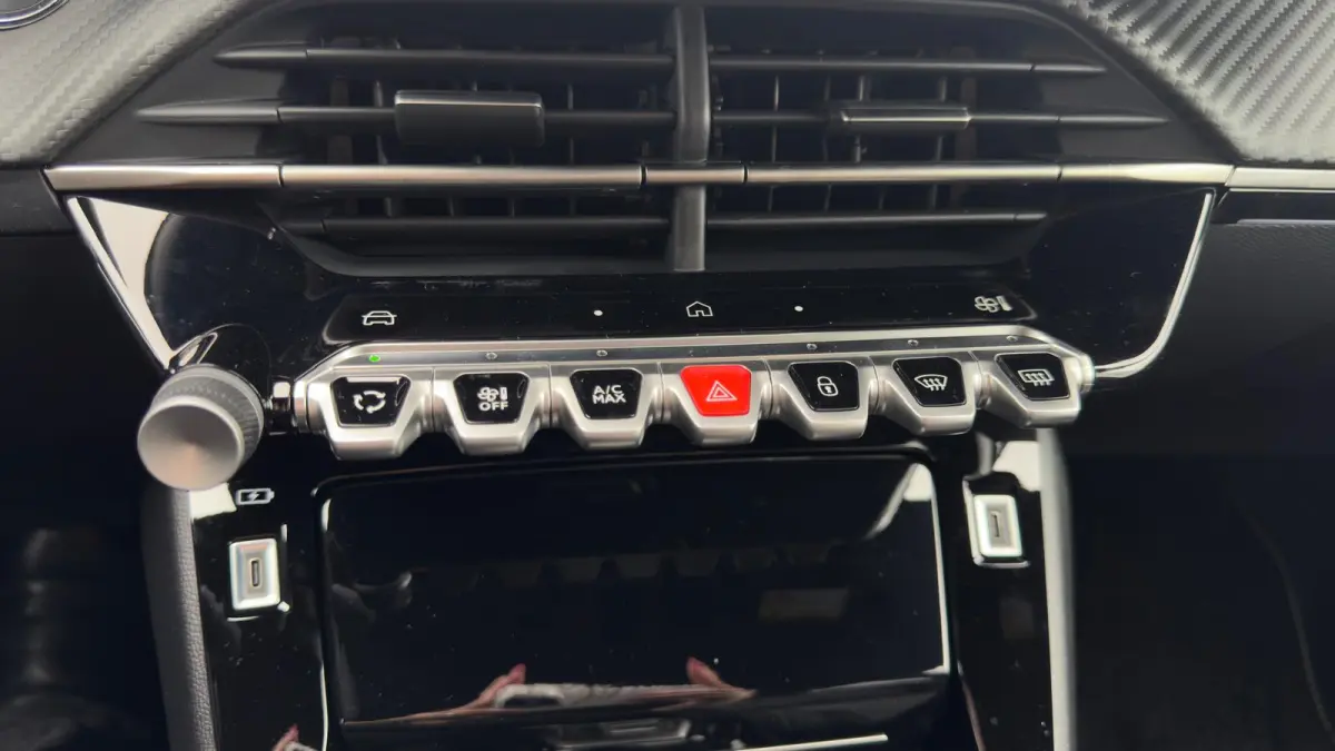 GT | Active Safety Brake met camera en radar (automatisch noodremsysteem) met Distance Alert (waarschuwing dreigende aanrijding) | Advanced Active Safety Brake met camera en radar | Climate 
