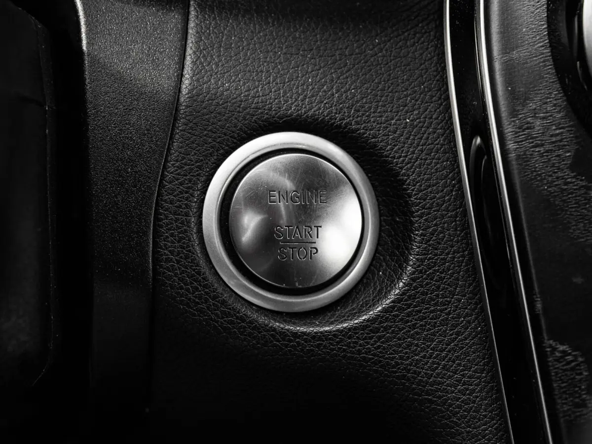 250 4MATIC Premium Plus AMG | Panoramadak | Trekhaak | Memory | Camera | Distronic Pro | 20" | Dealeronderhouden
