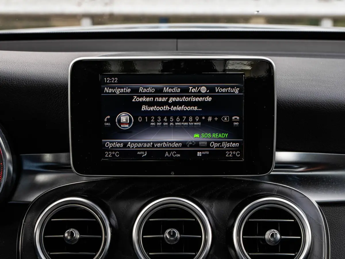 250 4MATIC Premium Plus AMG | Panoramadak | Trekhaak | Memory | Camera | Distronic Pro | 20" | Dealeronderhouden